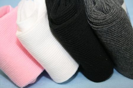 Fynd! Sk�n socka med kettlad t�s�m och mjuk res�r i gruppen Fyndl�da! hos Gus Textil AB (212112r)